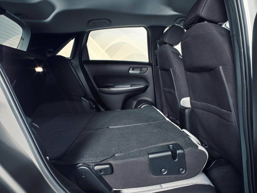 Интерьер Honda Jazz e:HEV 2020 года  (EU) (фото 25 из 44)